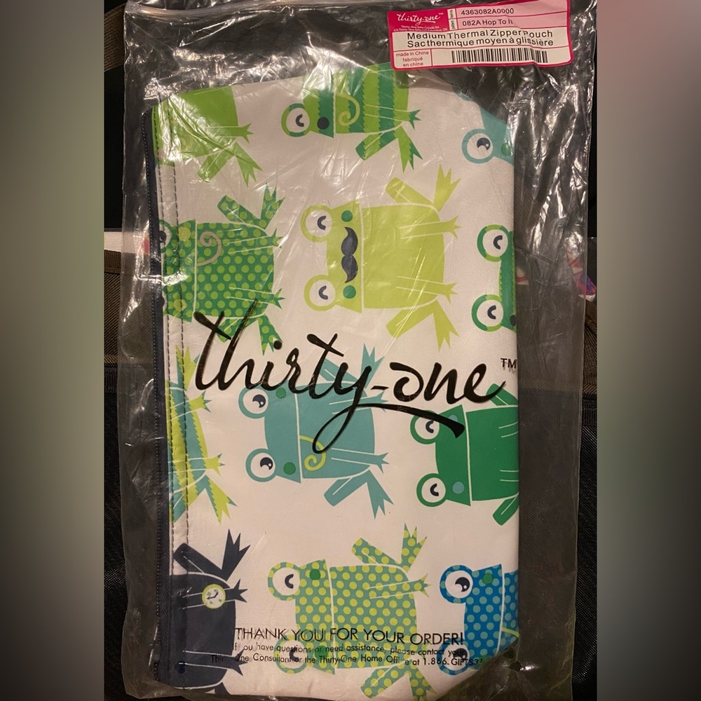 Thirty-One Medium Thermal Zipper Pouch
